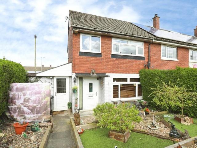 3 bedroom end of terrace house for sale