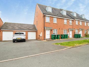 3 bedroom end of terrace house for sale
