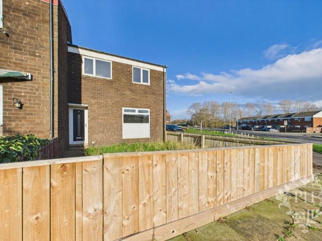 3 bedroom end of terrace house for sale