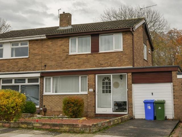 3 bedroom end of terrace house for sale