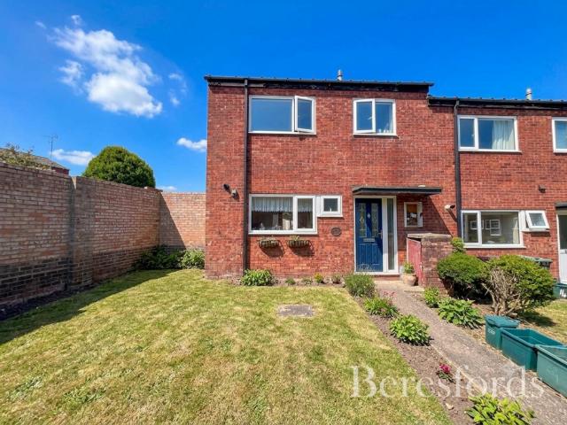 3 bedroom end of terrace house for sale