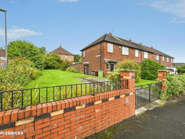 3 bedroom end of terrace house for sale