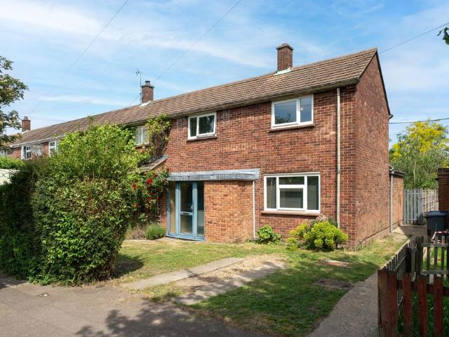 3 bedroom end of terrace house for sale