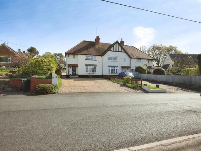 3 bedroom end of terrace house for sale