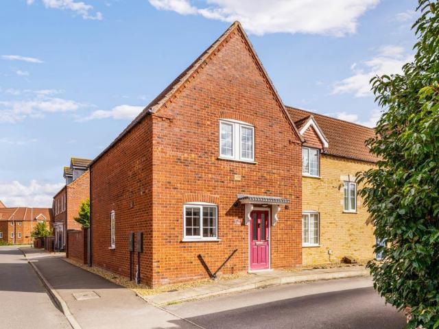3 bedroom end of terrace house for sale