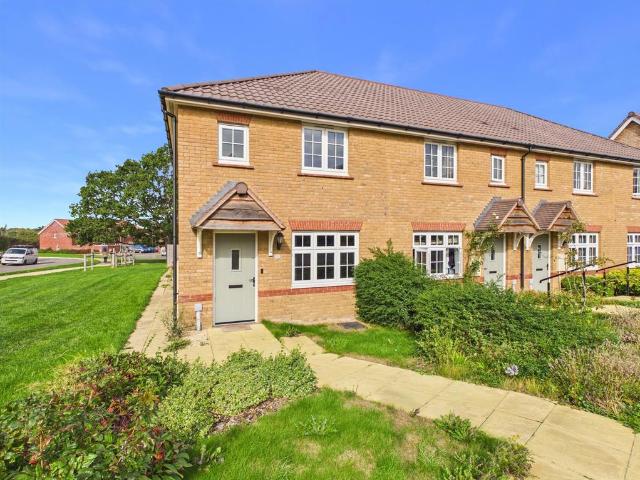 3 bedroom end of terrace house for sale