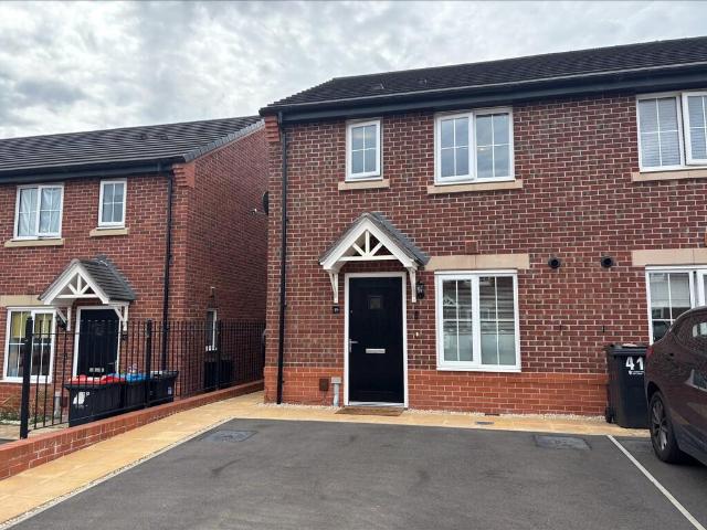 3 bedroom end of terrace house for sale