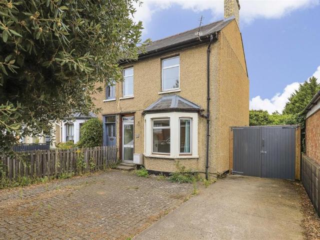 3 bedroom end of terrace house for sale