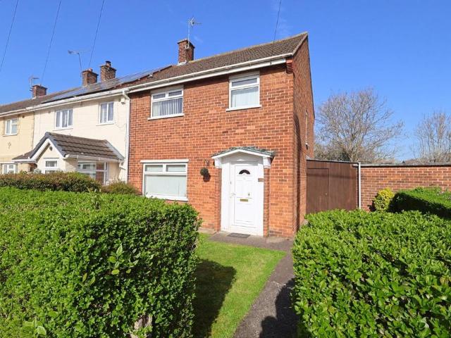 3 bedroom end of terrace house for sale