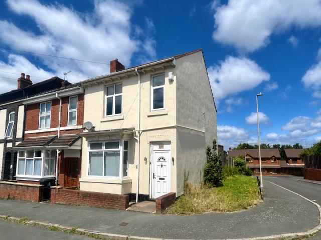 3 bedroom end of terrace house for sale