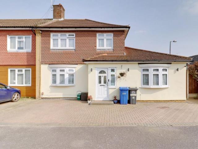 3 bedroom end of terrace house for sale