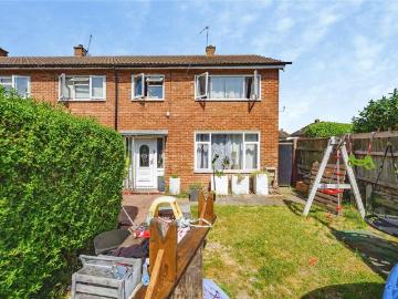 3 bedroom end of terrace house for sale