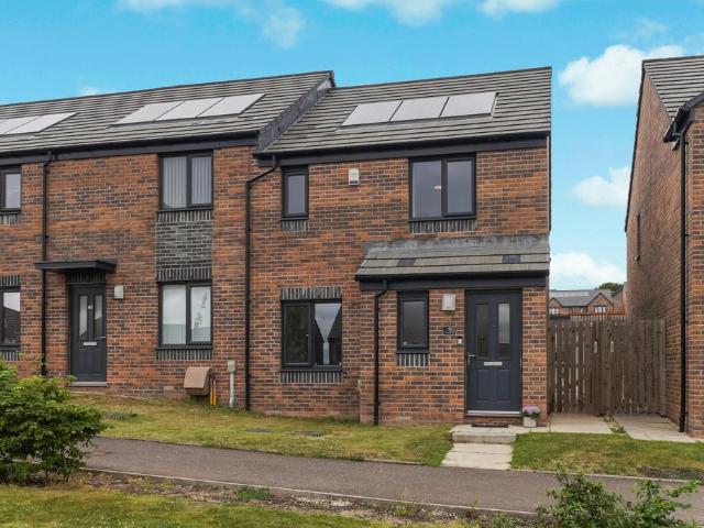 3 bedroom end of terrace house for sale