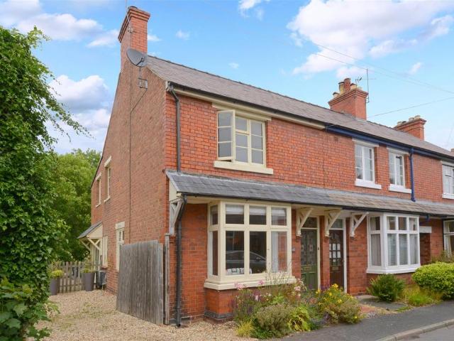 3 bedroom end of terrace house for sale