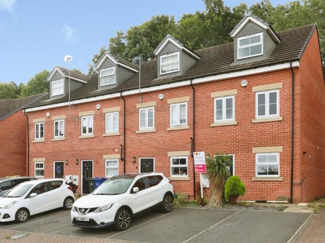 3 bedroom end of terrace house for sale
