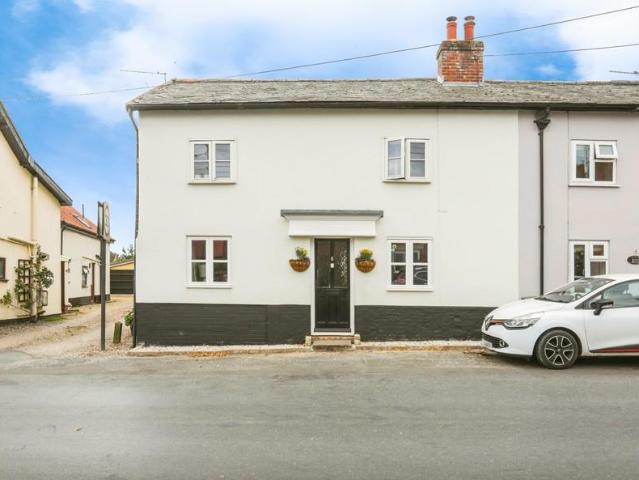 3 bedroom end of terrace house for sale