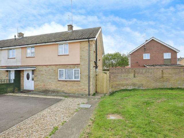 3 bedroom end of terrace house for sale