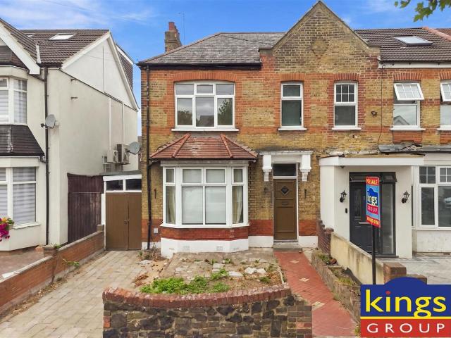 3 bedroom end of terrace house for sale