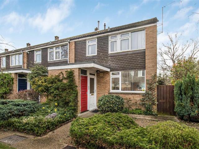 3 bedroom end of terrace house for sale