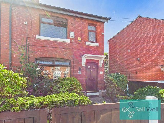 3 bedroom end of terrace house for sale