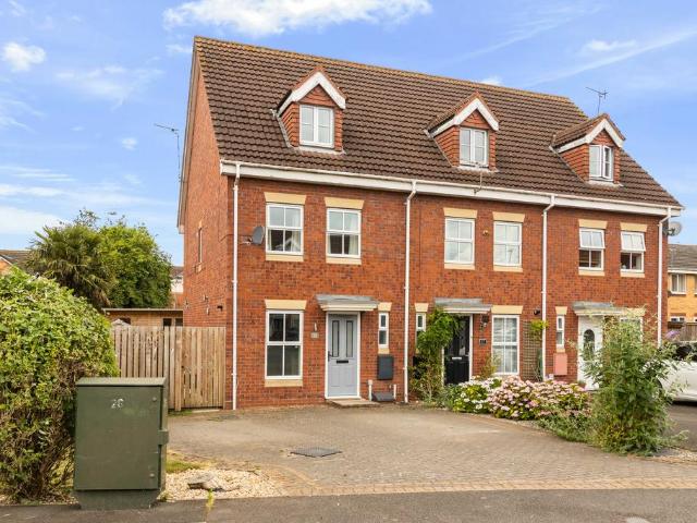 3 bedroom end of terrace house for sale