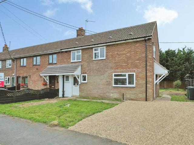 3 bedroom end of terrace house for sale