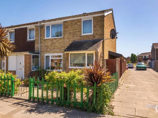 3 bedroom end of terrace house for sale