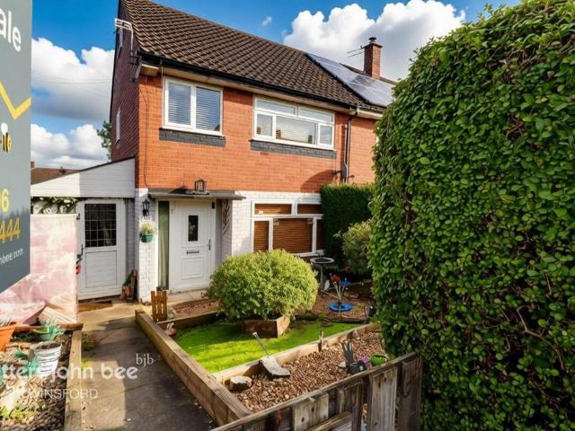 3 bedroom end of terrace house for sale