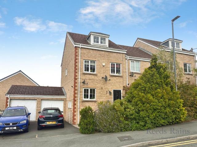 3 bedroom end of terrace house for sale