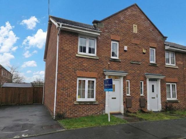 3 bedroom end of terrace house for sale
