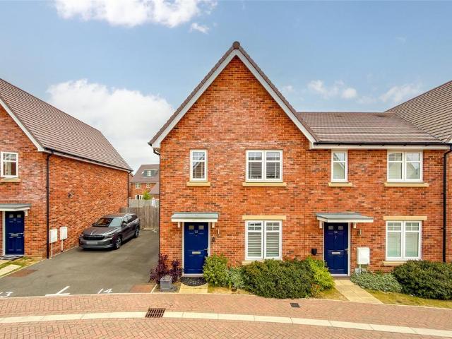 3 bedroom end of terrace house for sale