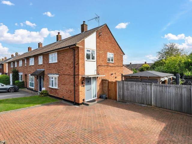 3 bedroom end of terrace house for sale