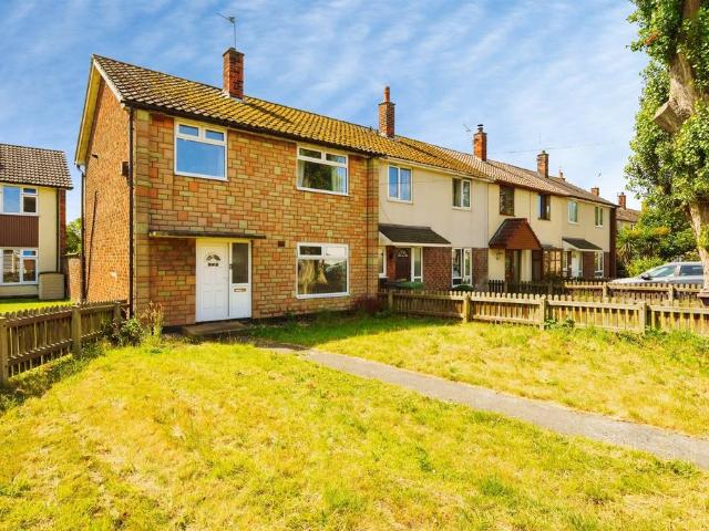 3 bedroom end of terrace house for sale