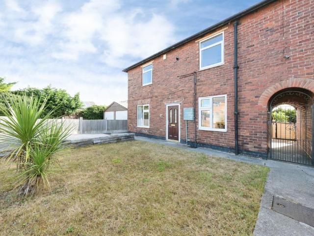 3 bedroom end of terrace house for sale