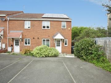 3 bedroom end of terrace house for sale