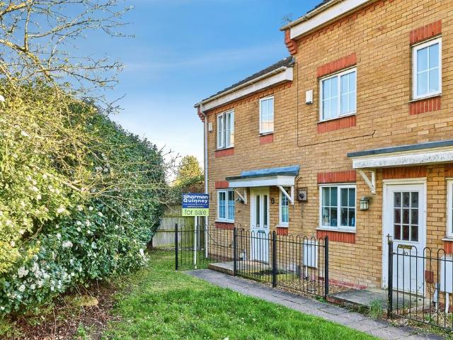 3 bedroom end of terrace house for sale