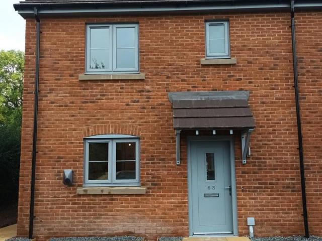 3 bedroom end of terrace house for sale