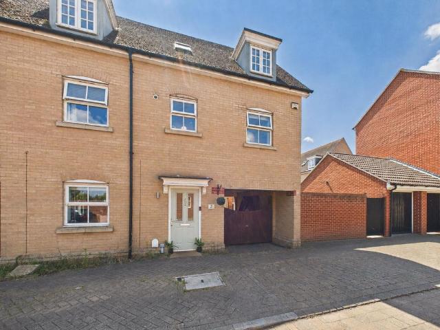 3 bedroom end of terrace house for sale