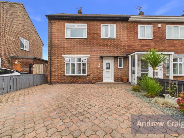 3 bedroom end of terrace house for sale