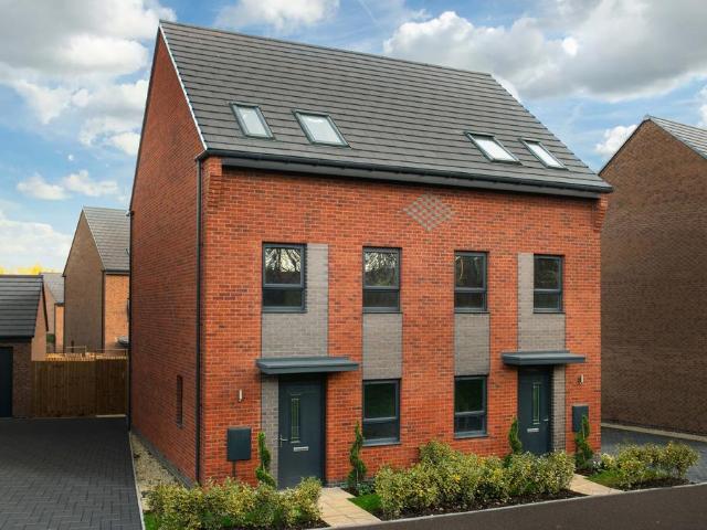 3 bedroom end of terrace house for sale