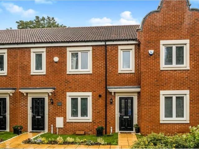 3 bedroom end of terrace house for sale