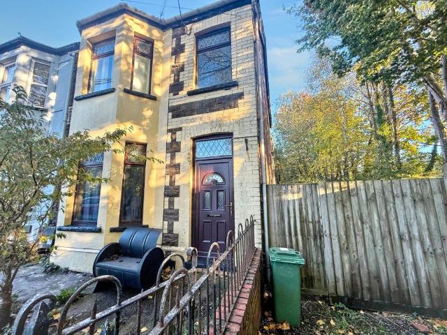 3 bedroom end of terrace house for sale