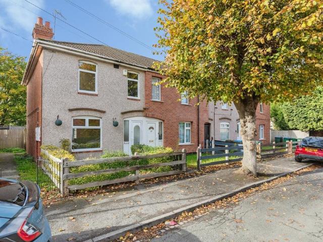 3 bedroom end of terrace house for sale