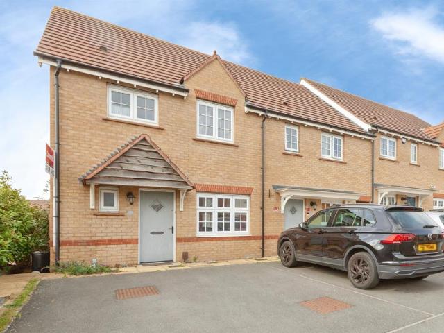 3 bedroom end of terrace house for sale