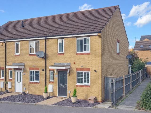3 bedroom end of terrace house for sale