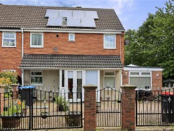 3 bedroom end of terrace house for sale