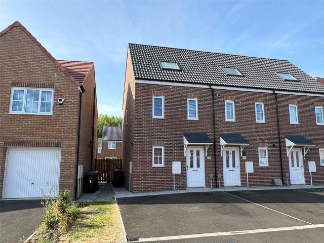 3 bedroom end of terrace house for sale
