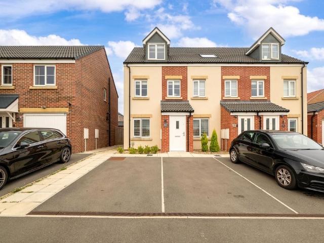 3 bedroom end of terrace house for sale