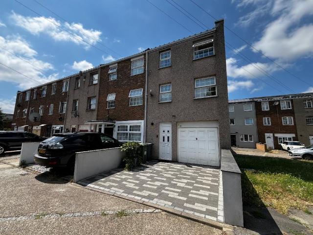 3 bedroom end of terrace house for sale