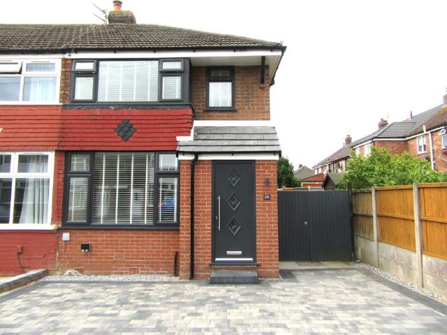 3 bedroom end of terrace house for sale